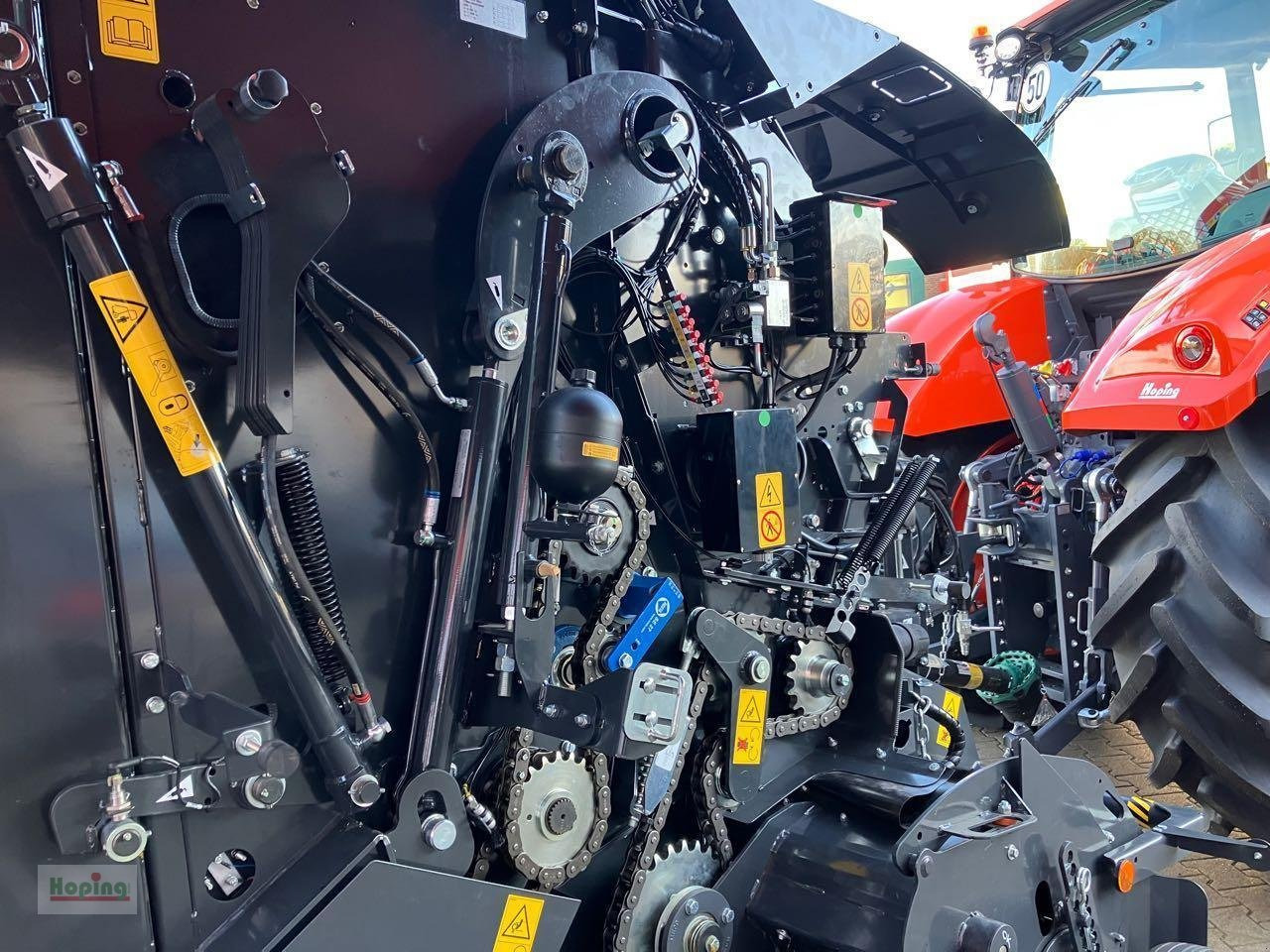 Новый Пресс-подборщик рулонный Kubota BV6190 CF 15 N: фото 11 Новый Пресс-подборщик рулонный Kubota BV6190 CF 15 N: фото 11