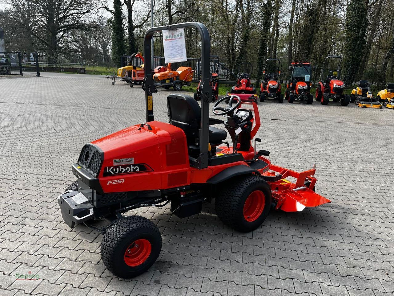 Kubota F 251 AWD - Газонокосилка: фото 4 Kubota F 251 AWD - Газонокосилка: фото 4