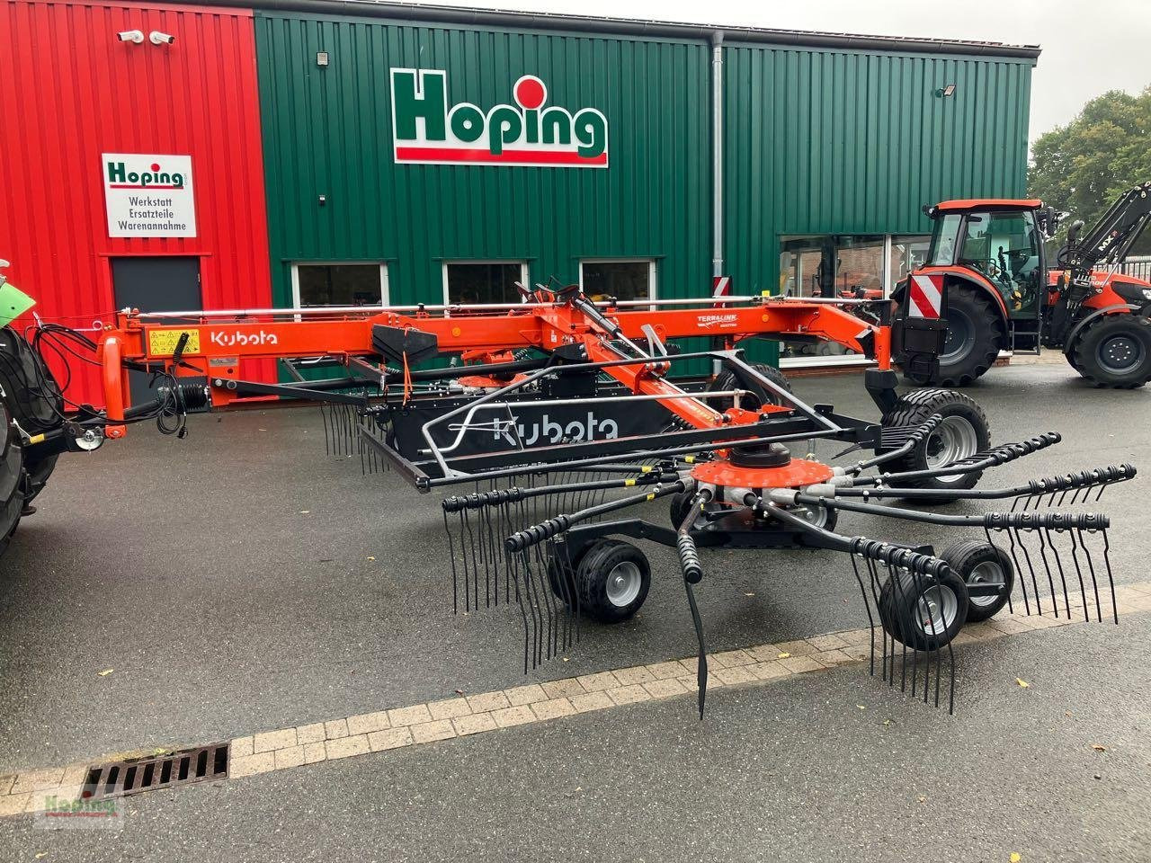 Kubota RA 2580 - Сеноворошилка: фото 1 Kubota RA 2580 - Сеноворошилка: фото 1