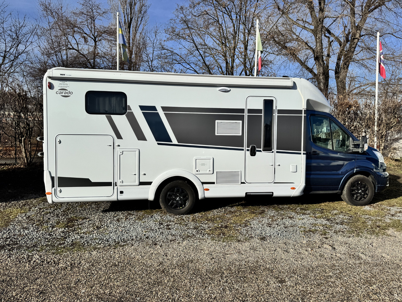 CARADO T447 pro+ , AC DOMETIC , camera, awning, radio, ALU, LPG, spare tire - Полуинтегрированный автодом: фото 4 CARADO T447 pro+ , AC DOMETIC , camera, awning, radio, ALU, LPG, spare tire - Полуинтегрированный автодом: фото 4