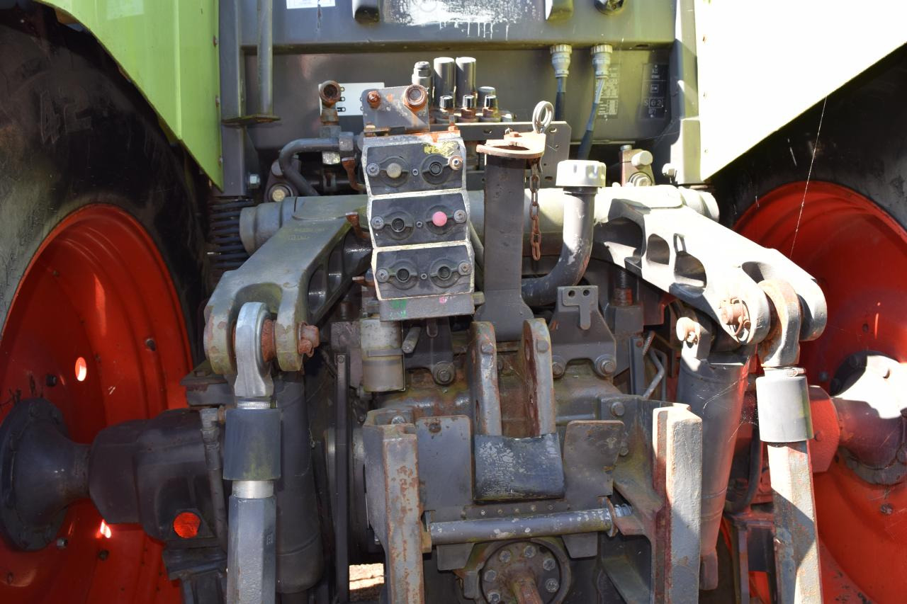 CLAAS Ares 826 RZ - Трактор: фото 5 CLAAS Ares 826 RZ - Трактор: фото 5