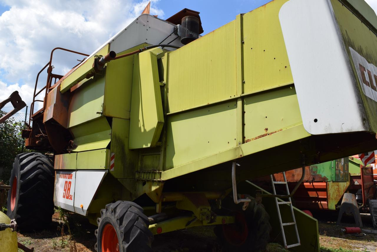 CLAAS Dominator 98 + Senator *zur Teileverwertung* - Зерноуборочный комбайн: фото 2 CLAAS Dominator 98 + Senator *zur Teileverwertung* - Зерноуборочный комбайн: фото 2