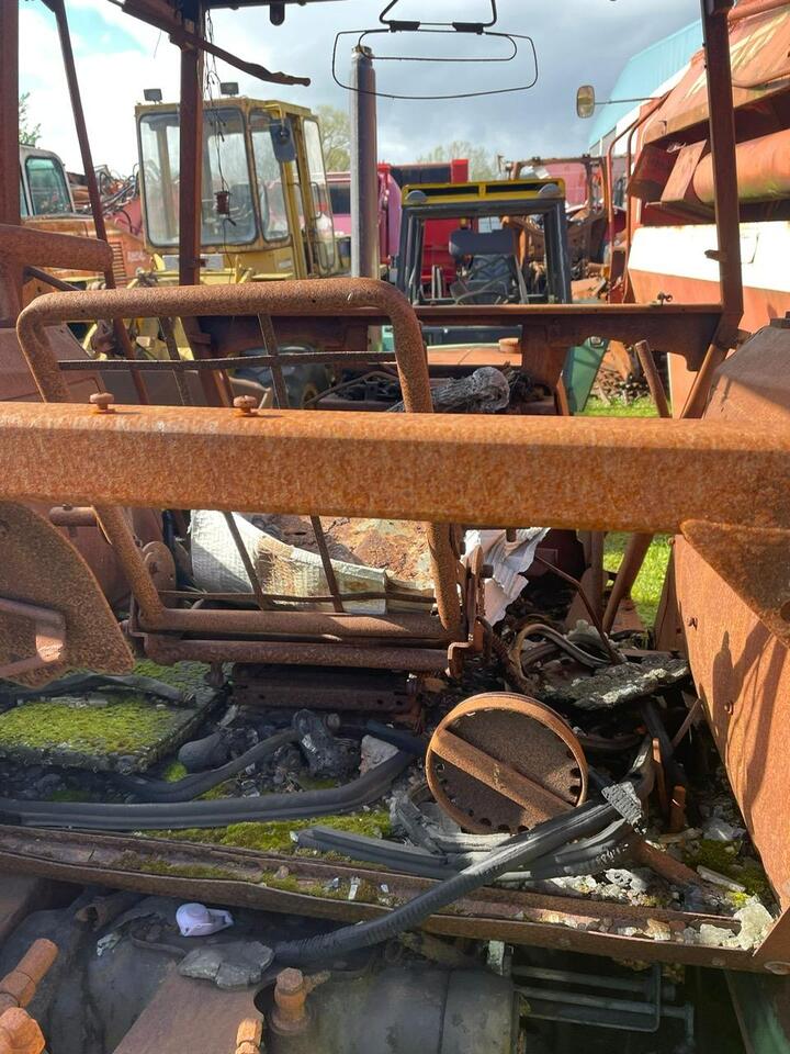 Deutz-Fahr DX 6.10 *zur Teileverwertung* - Трактор: фото 4 Deutz-Fahr DX 6.10 *zur Teileverwertung* - Трактор: фото 4