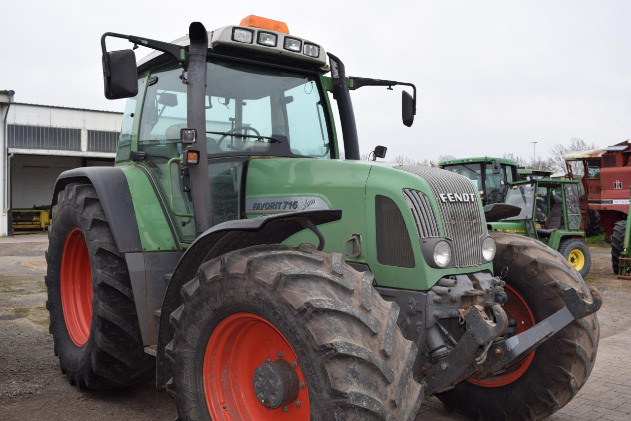Fendt 716 Vario - Трактор: фото 2 Fendt 716 Vario - Трактор: фото 2