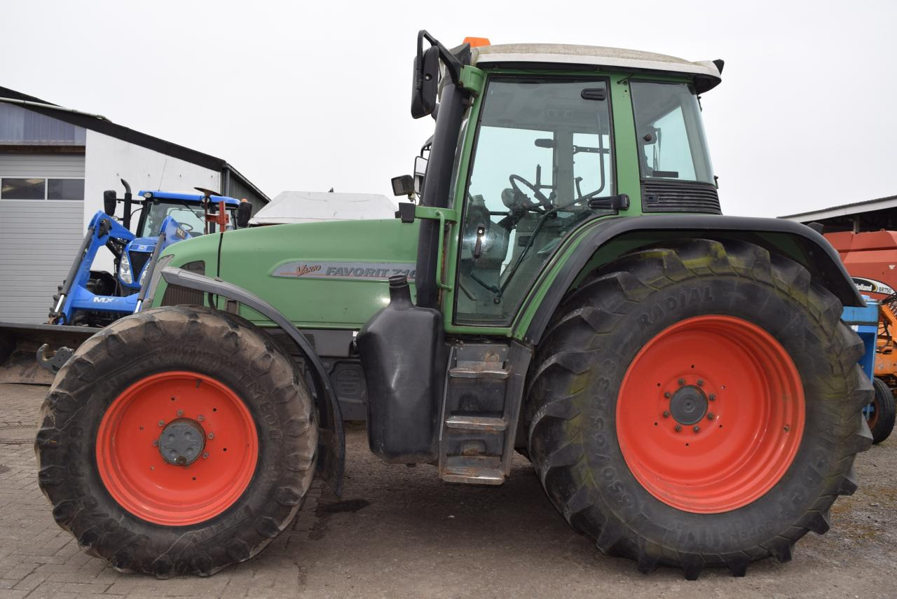 Fendt 716 Vario - Трактор: фото 1 Fendt 716 Vario - Трактор: фото 1