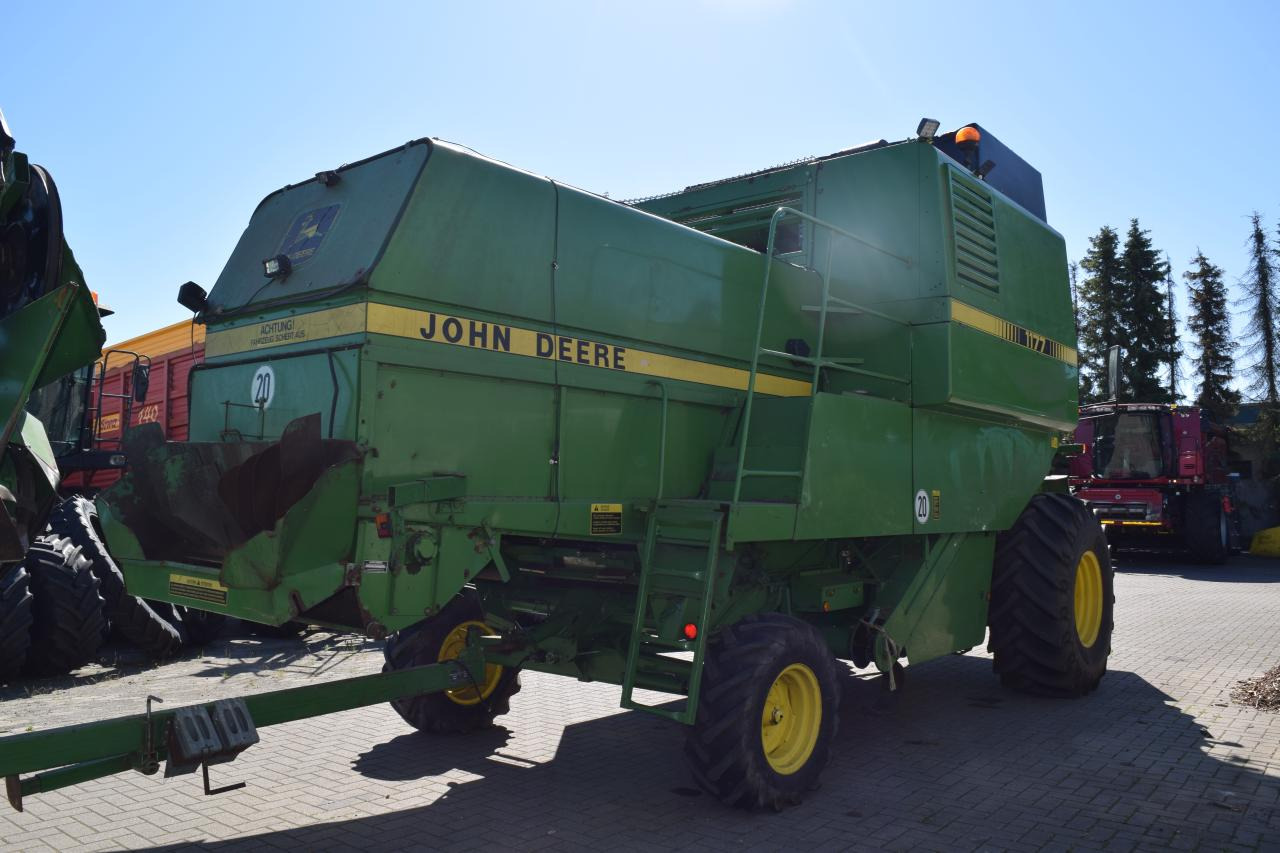 Зерноуборочный комбайн John Deere 1177: фото 6