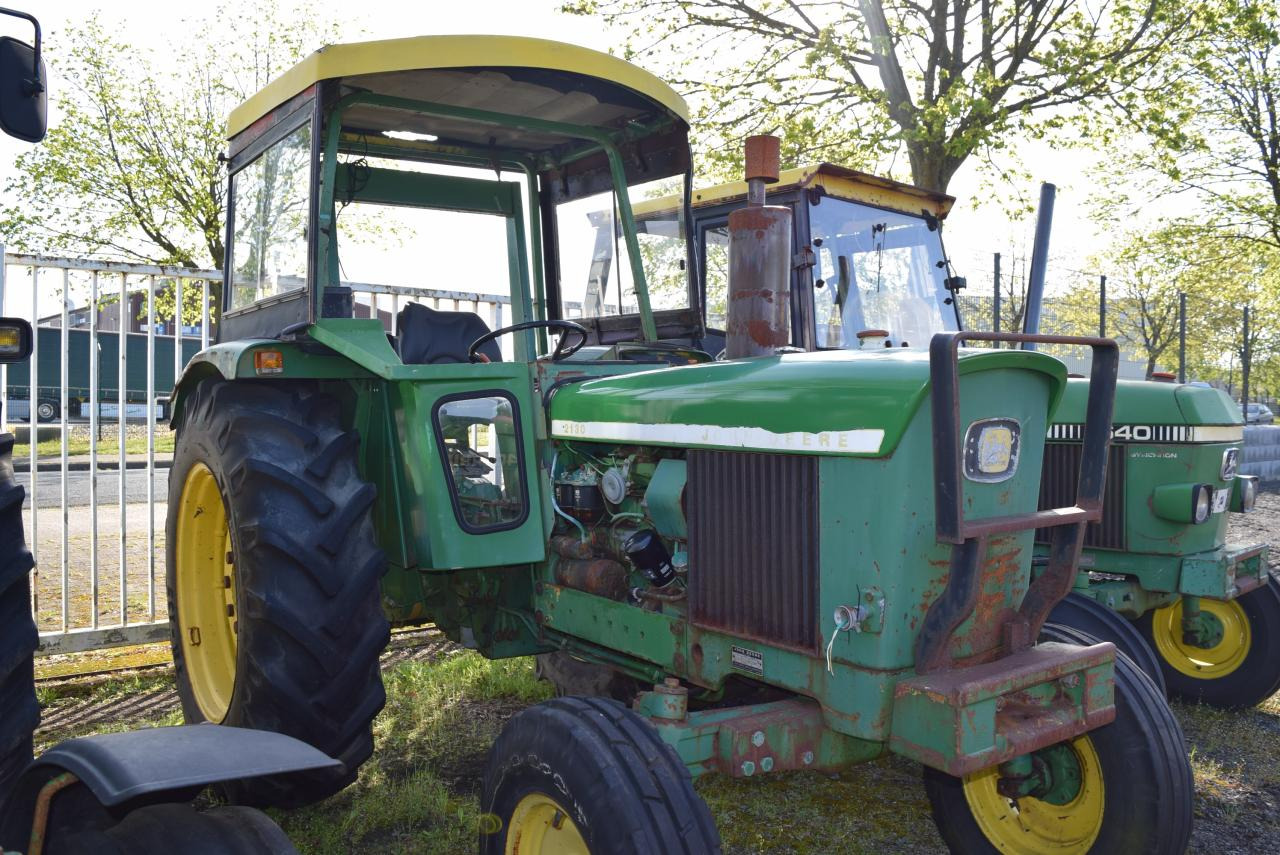 John Deere 2130 - Трактор: фото 1 John Deere 2130 - Трактор: фото 1