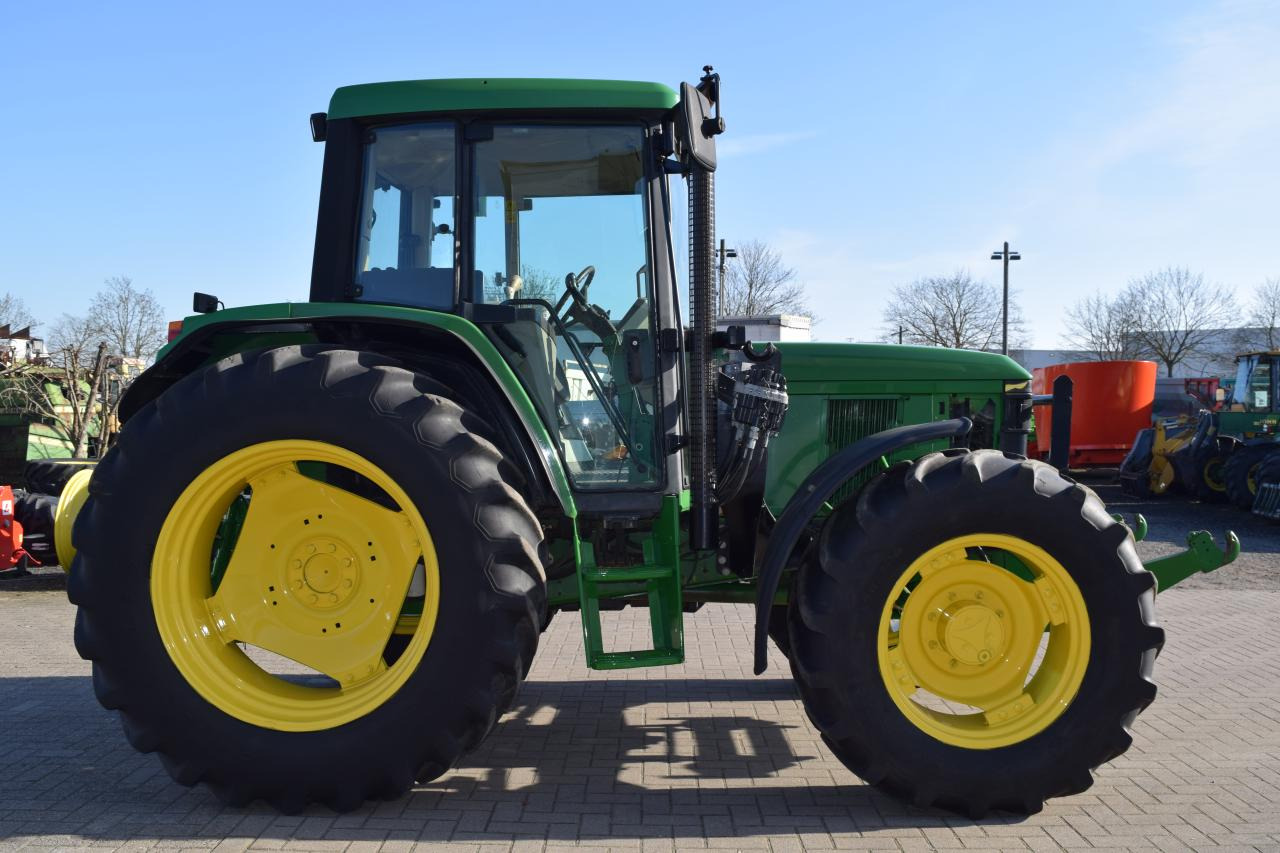John Deere 6410 - Трактор: фото 4 John Deere 6410 - Трактор: фото 4