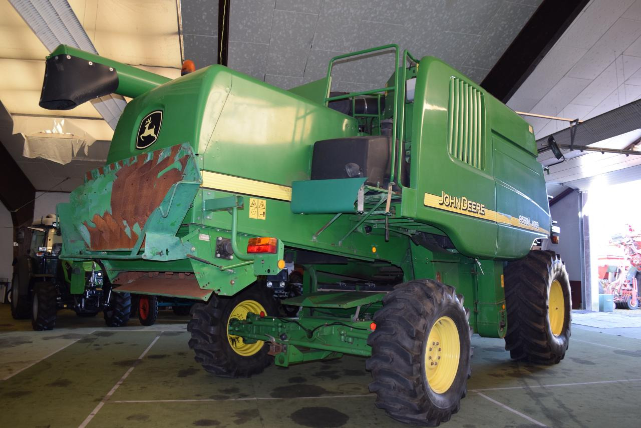 John Deere 9560 i WTS - Зерноуборочный комбайн: фото 5 John Deere 9560 i WTS - Зерноуборочный комбайн: фото 5
