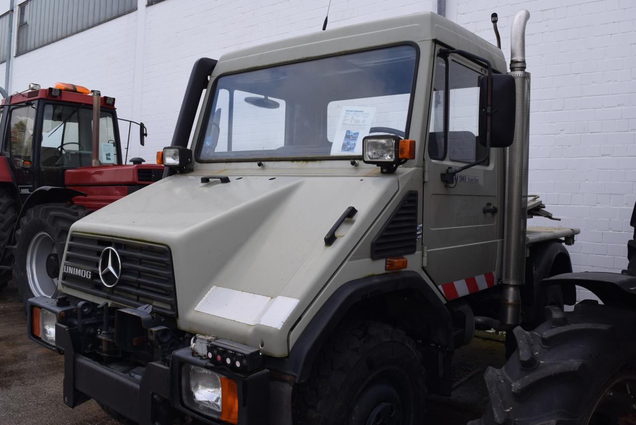 Mercedes-Benz Unimog U 90 - Коммунальная/ Специальная техника: фото 1 Mercedes-Benz Unimog U 90 - Коммунальная/ Специальная техника: фото 1
