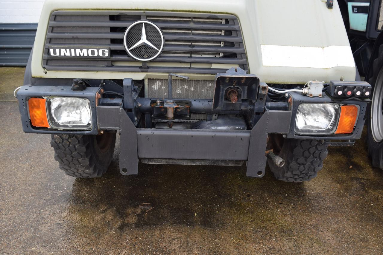 Mercedes-Benz Unimog U 90 - Коммунальная/ Специальная техника: фото 4 Mercedes-Benz Unimog U 90 - Коммунальная/ Специальная техника: фото 4
