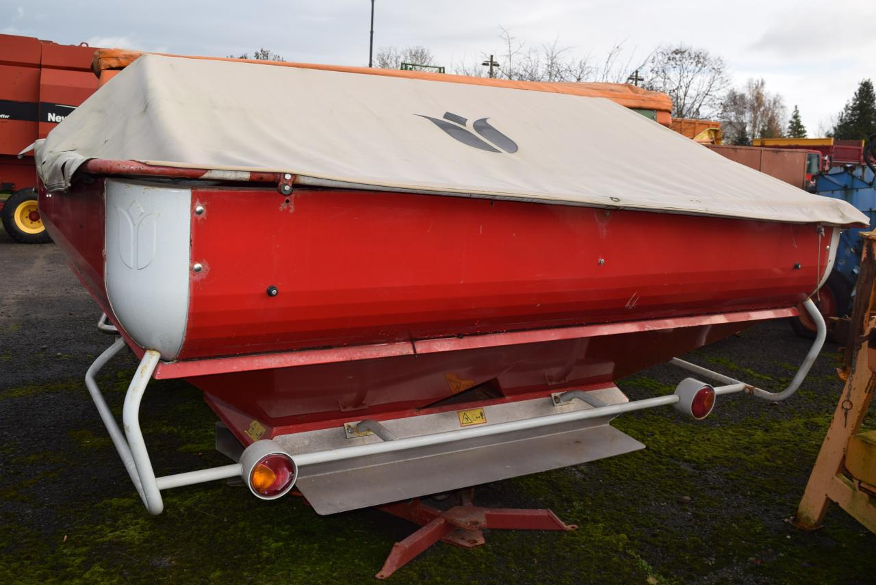 Lely SX 4000 Centerliner - Разбрасыватель удобрений: фото 1 Lely SX 4000 Centerliner - Разбрасыватель удобрений: фото 1