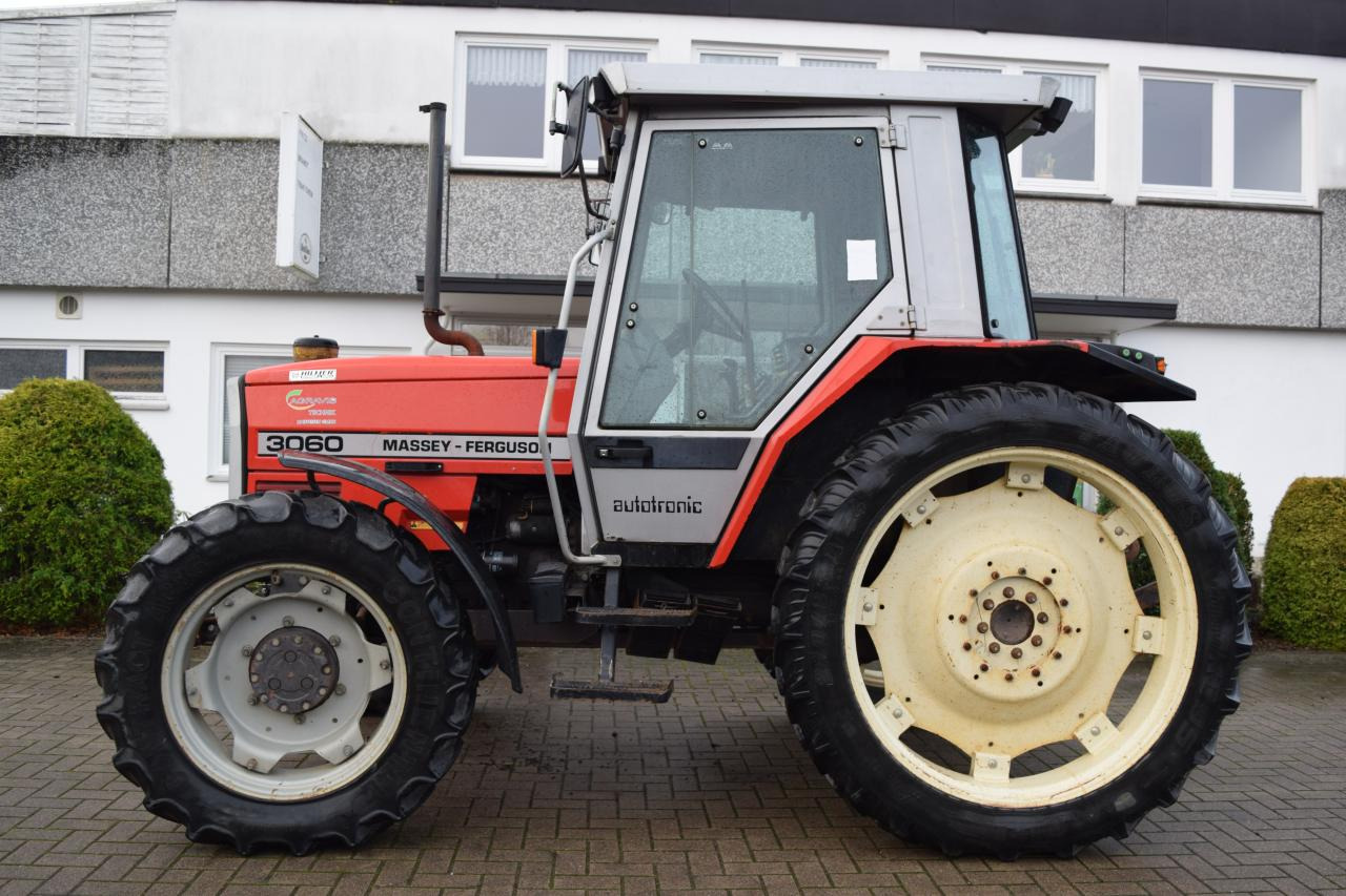 Massey Ferguson MF 3060 - Трактор: фото 1 Massey Ferguson MF 3060 - Трактор: фото 1