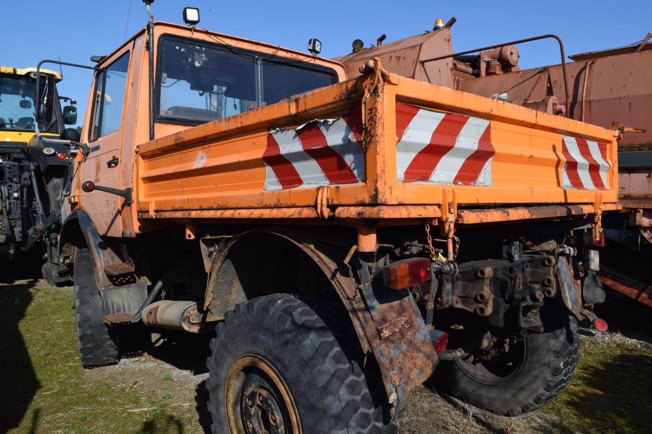Mercedes-Benz Unimog U 1400 - Трактор: фото 4 Mercedes-Benz Unimog U 1400 - Трактор: фото 4