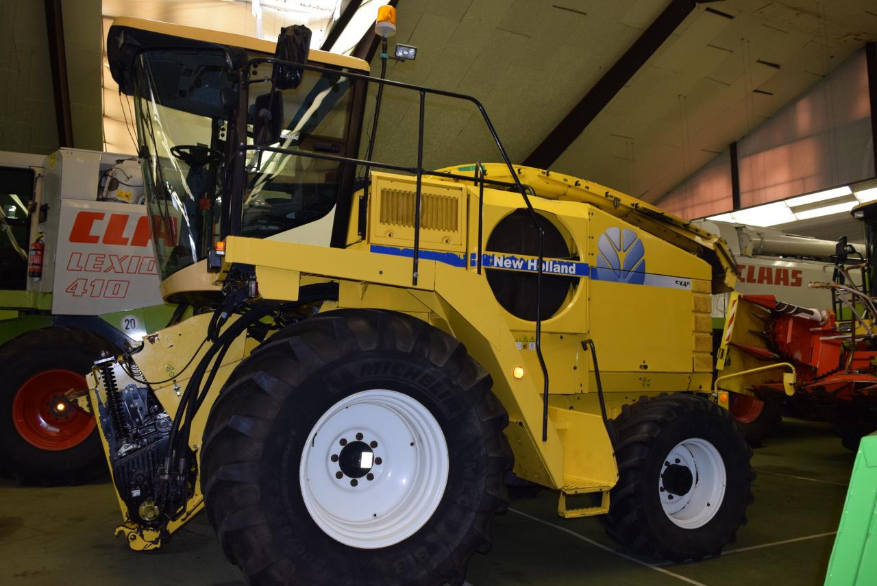 New Holland FX 40 - Кормоуборочный комбайн: фото 3 New Holland FX 40 - Кормоуборочный комбайн: фото 3