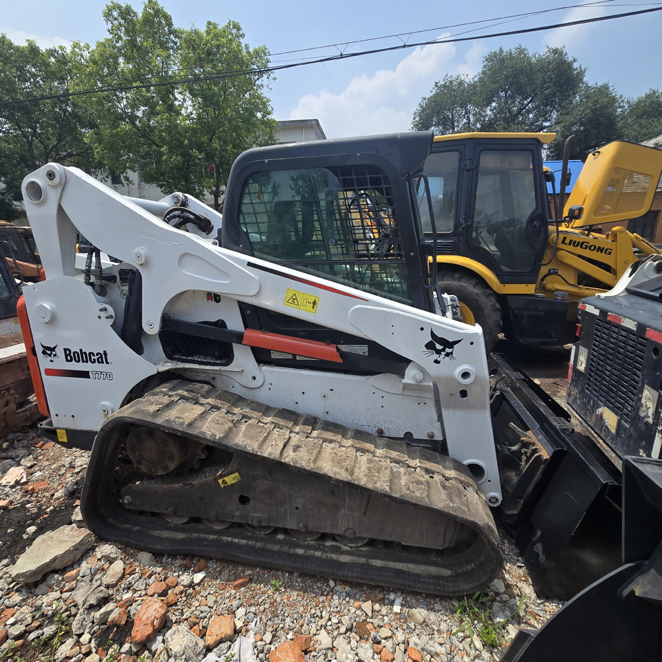 BOBCAT T770 - Мини-погрузчик с бортовым поворотом: фото 1 BOBCAT T770 - Мини-погрузчик с бортовым поворотом: фото 1