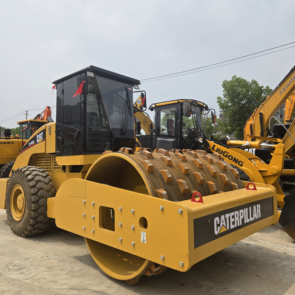 CAT CS683E - Компактор: фото 2 CAT CS683E - Компактор: фото 2