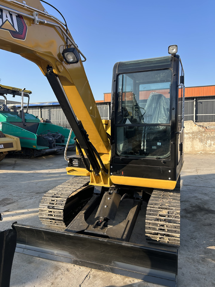 CATERPILLAR 305.5E2 - Мини-экскаватор: фото 3 CATERPILLAR 305.5E2 - Мини-экскаватор: фото 3