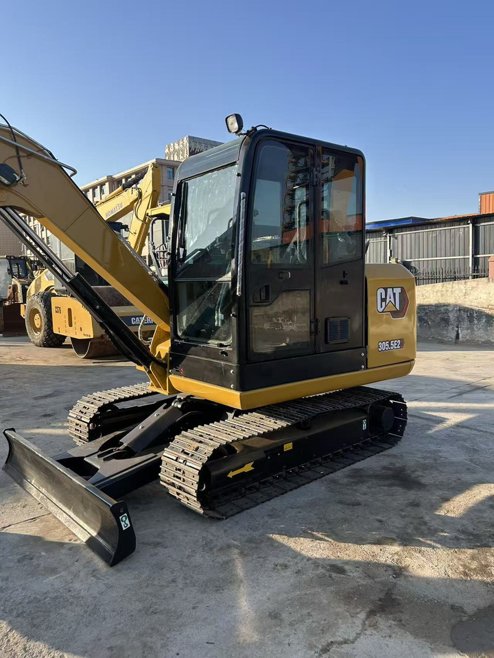 CATERPILLAR 305.5E2 - Мини-экскаватор: фото 3 CATERPILLAR 305.5E2 - Мини-экскаватор: фото 3