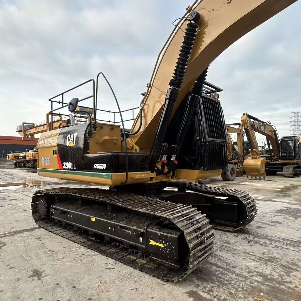 CATERPILLAR 320D2L - Гусеничный экскаватор: фото 2 CATERPILLAR 320D2L - Гусеничный экскаватор: фото 2