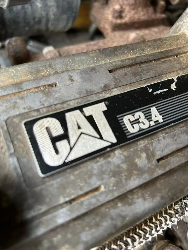 Caterpillar 246C - Мини-погрузчик с бортовым поворотом: фото 5 Caterpillar 246C - Мини-погрузчик с бортовым поворотом: фото 5