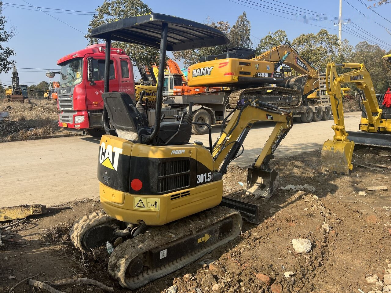 Caterpillar 301.5CR - Мини-экскаватор: фото 1 Caterpillar 301.5CR - Мини-экскаватор: фото 1