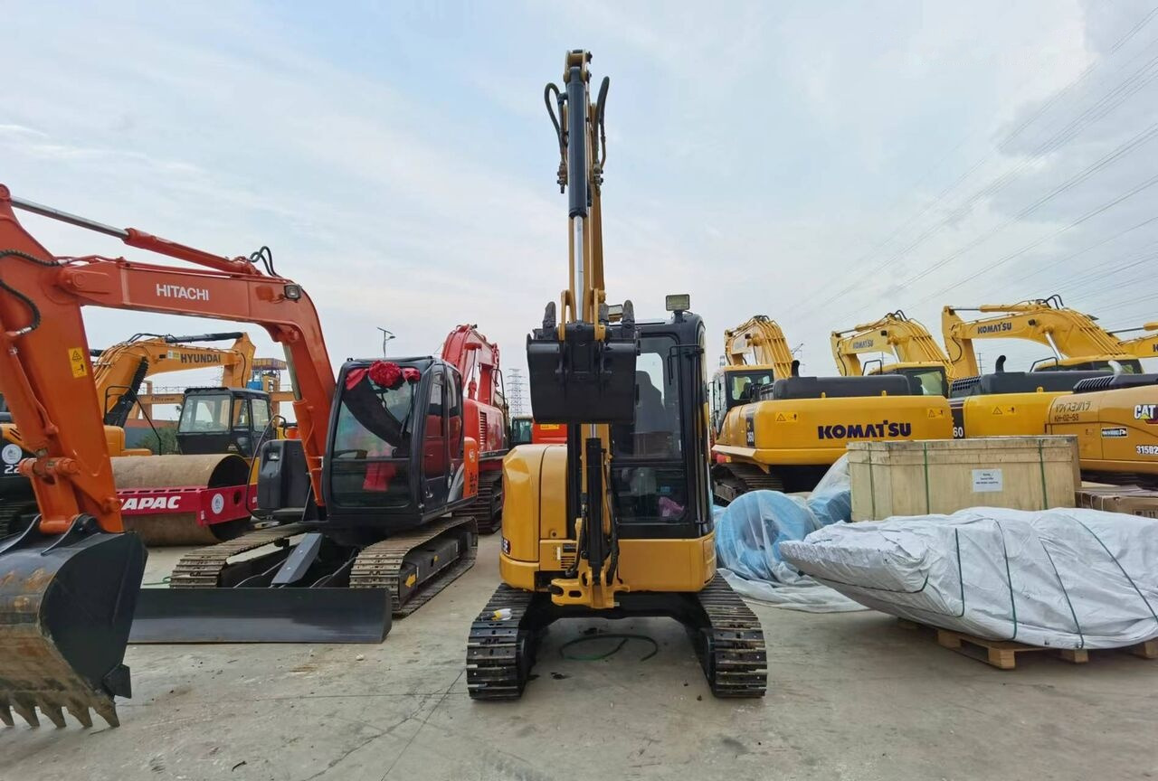 Caterpillar 303.5E - Мини-экскаватор: фото 3 Caterpillar 303.5E - Мини-экскаватор: фото 3