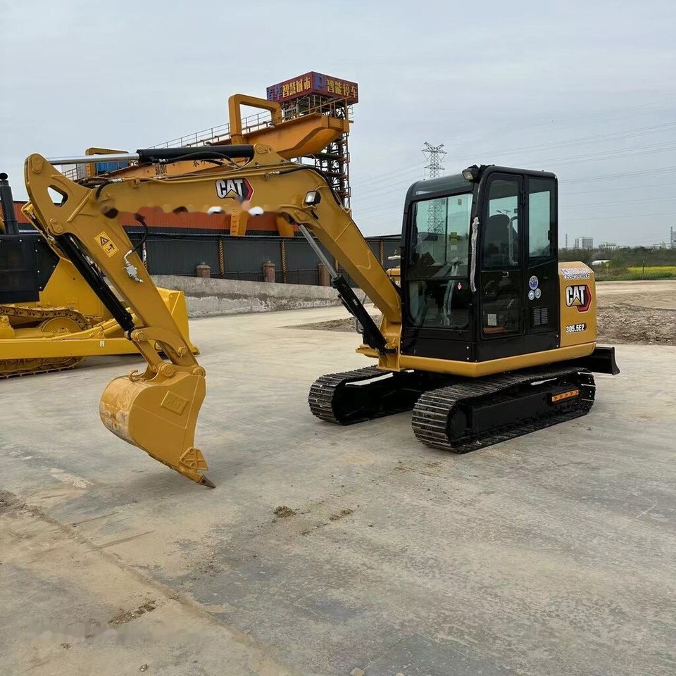 Caterpillar 305.5E2 - Мини-экскаватор: фото 1 Caterpillar 305.5E2 - Мини-экскаватор: фото 1