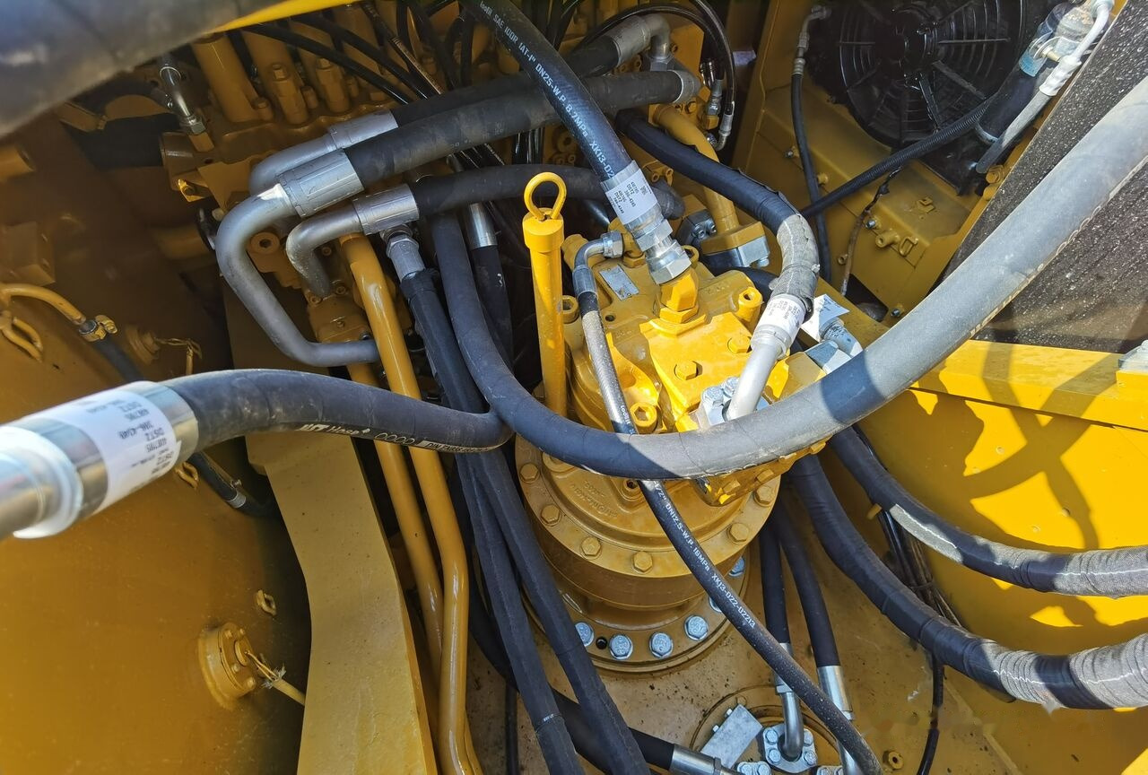 Caterpillar 329D2L - Гусеничный экскаватор: фото 2 Caterpillar 329D2L - Гусеничный экскаватор: фото 2