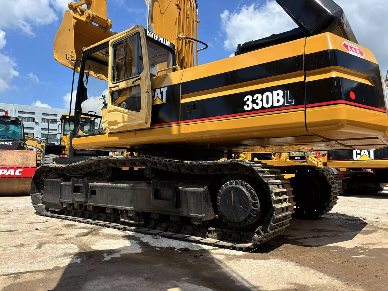 Caterpillar 330BL - Гусеничный экскаватор: фото 1 Caterpillar 330BL - Гусеничный экскаватор: фото 1