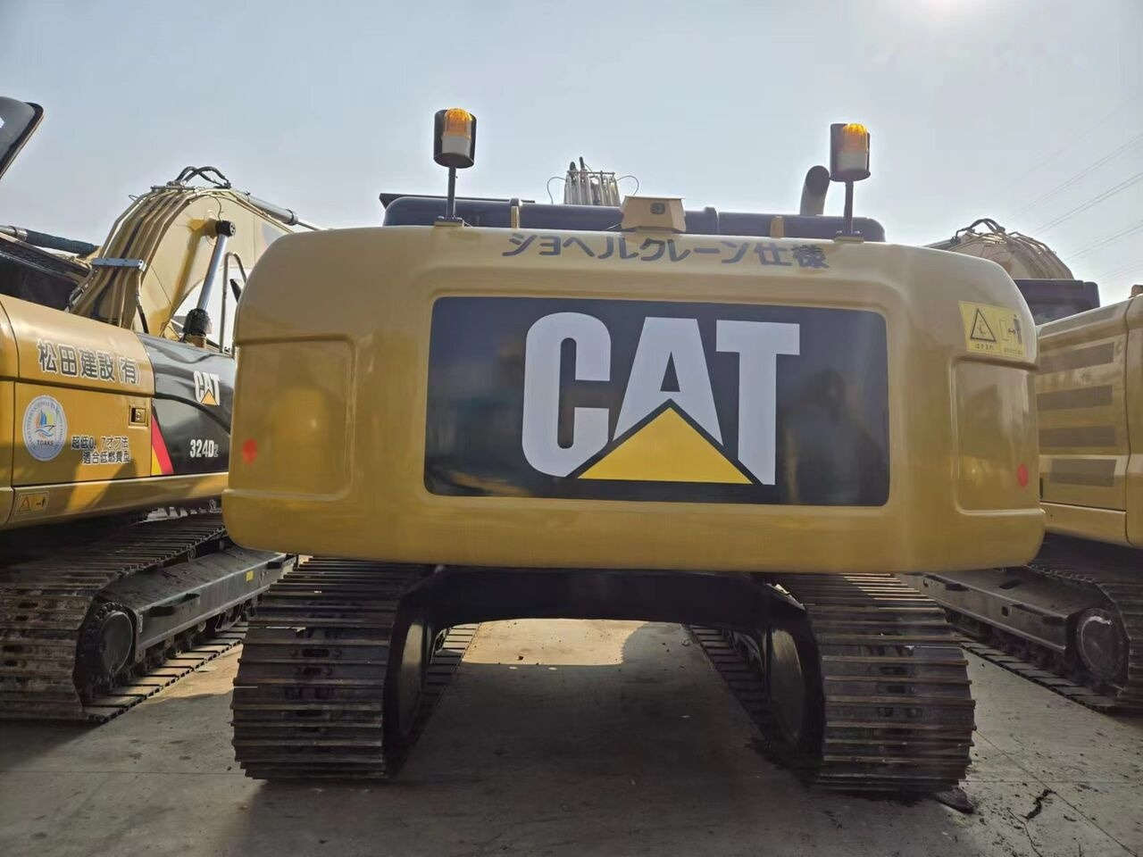 Caterpillar 330D2L - Гусеничный экскаватор: фото 1 Caterpillar 330D2L - Гусеничный экскаватор: фото 1