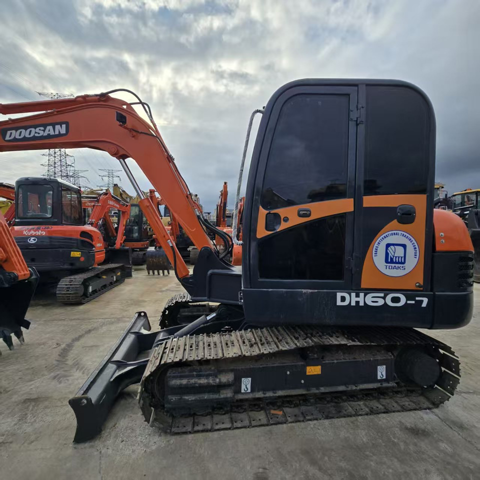 DOOSAN DH60-7 - Экскаватор: фото 3 DOOSAN DH60-7 - Экскаватор: фото 3