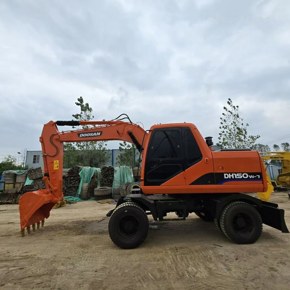 Doosan DH150W - Колёсный экскаватор: фото 5 Doosan DH150W - Колёсный экскаватор: фото 5