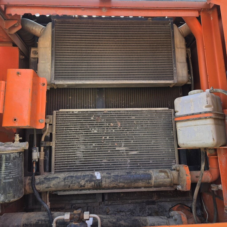 Doosan DX225LCA - Гусеничный экскаватор: фото 2 Doosan DX225LCA - Гусеничный экскаватор: фото 2