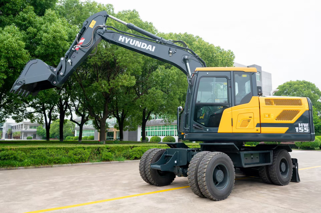 HYUNDAI HW155 - Колёсный экскаватор: фото 1 HYUNDAI HW155 - Колёсный экскаватор: фото 1