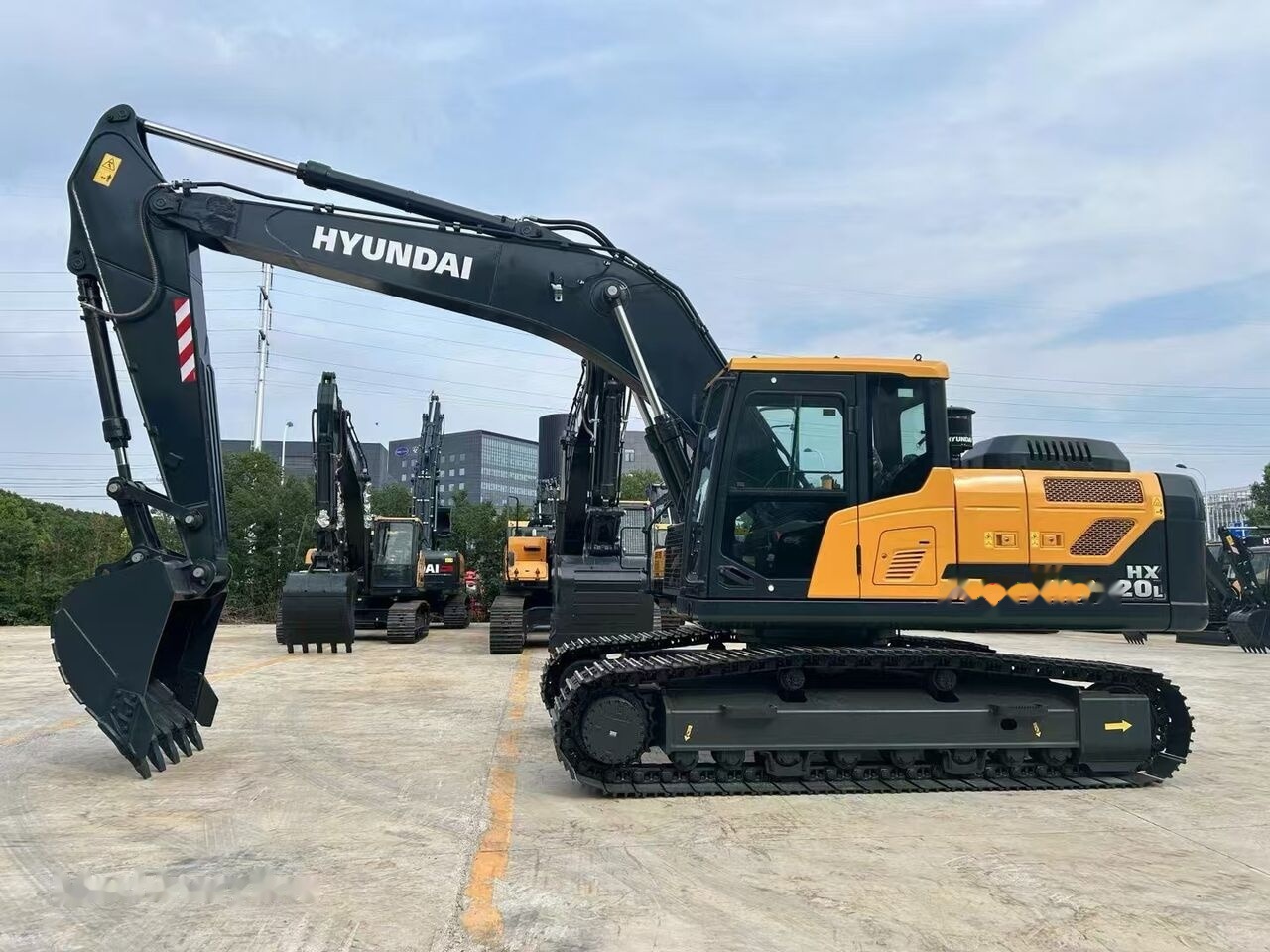 Hyundai HX220 New - Гусеничный экскаватор: фото 2 Hyundai HX220 New - Гусеничный экскаватор: фото 2