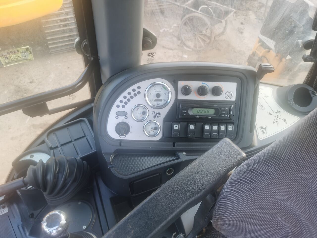 JCB 3CX - Экскаватор-погрузчик: фото 3 JCB 3CX - Экскаватор-погрузчик: фото 3