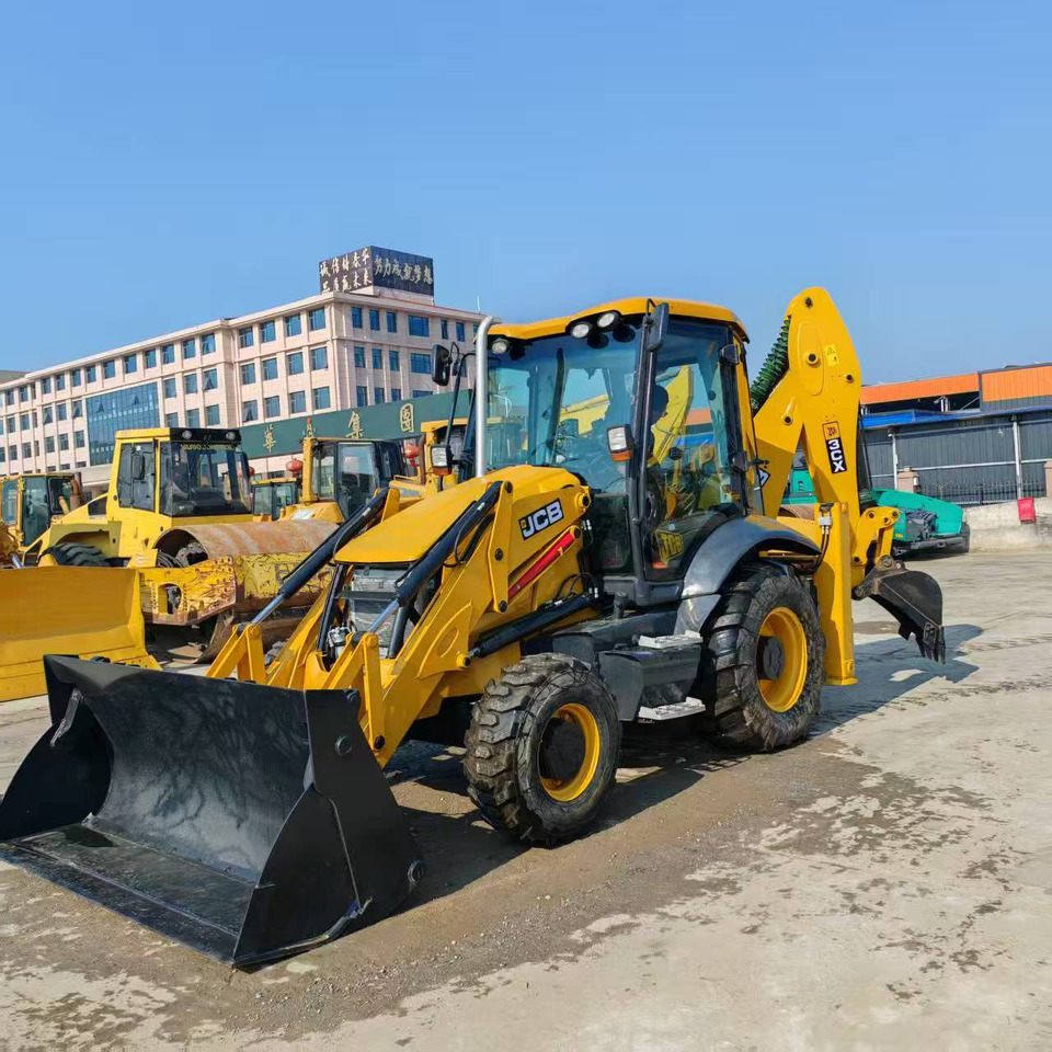JCB 3CX - Экскаватор-погрузчик: фото 5 JCB 3CX - Экскаватор-погрузчик: фото 5