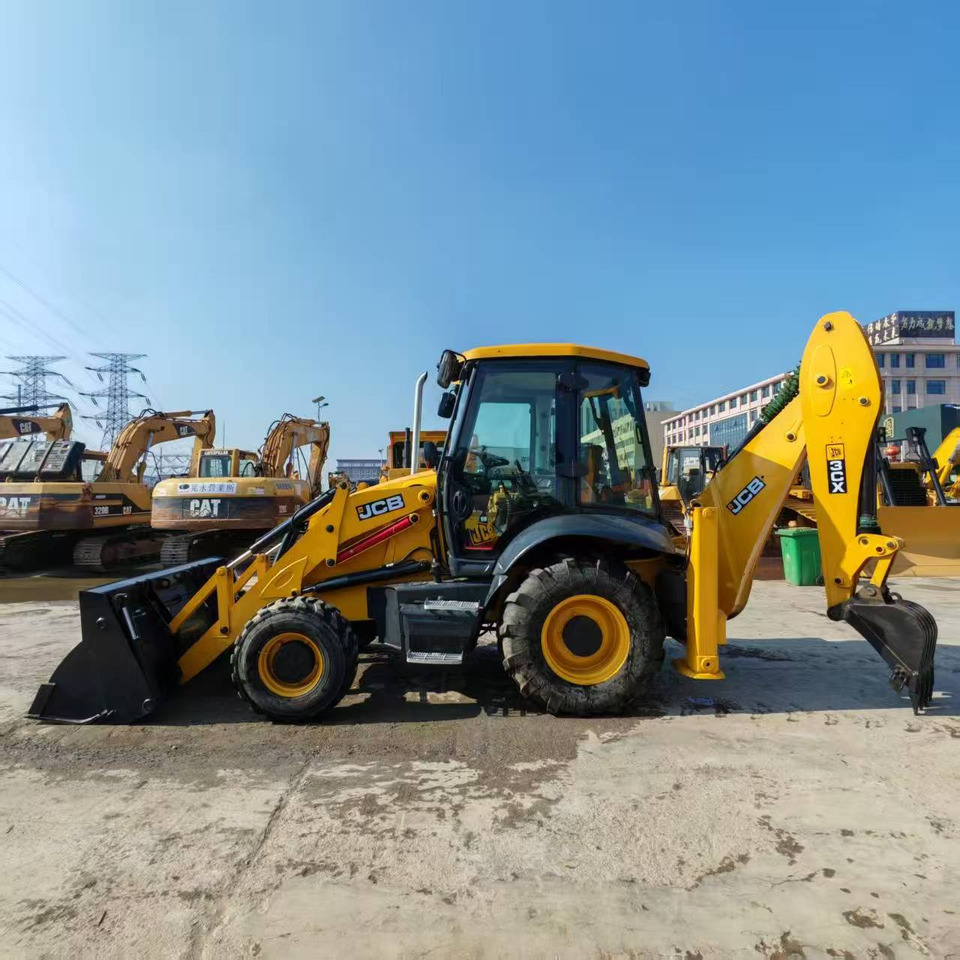 JCB 3CX - Экскаватор-погрузчик: фото 4 JCB 3CX - Экскаватор-погрузчик: фото 4