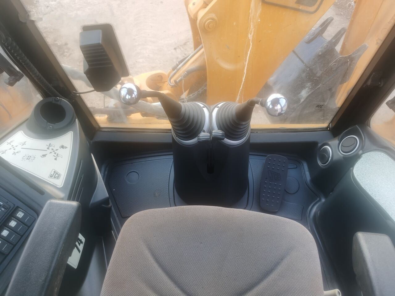 JCB 3CX - Экскаватор-погрузчик: фото 4 JCB 3CX - Экскаватор-погрузчик: фото 4