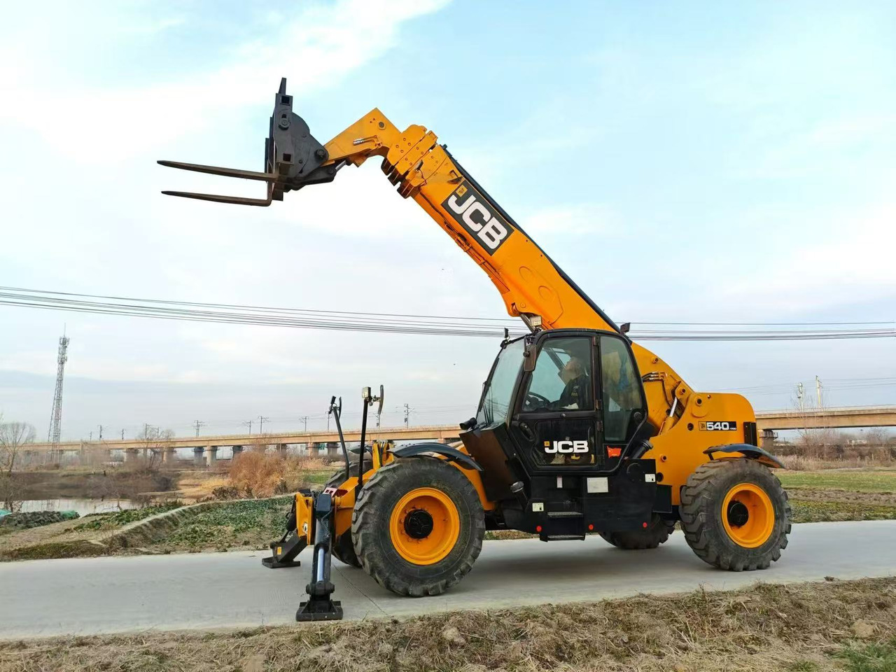 JCB 540-1700 - Ричстакер: фото 4 JCB 540-1700 - Ричстакер: фото 4