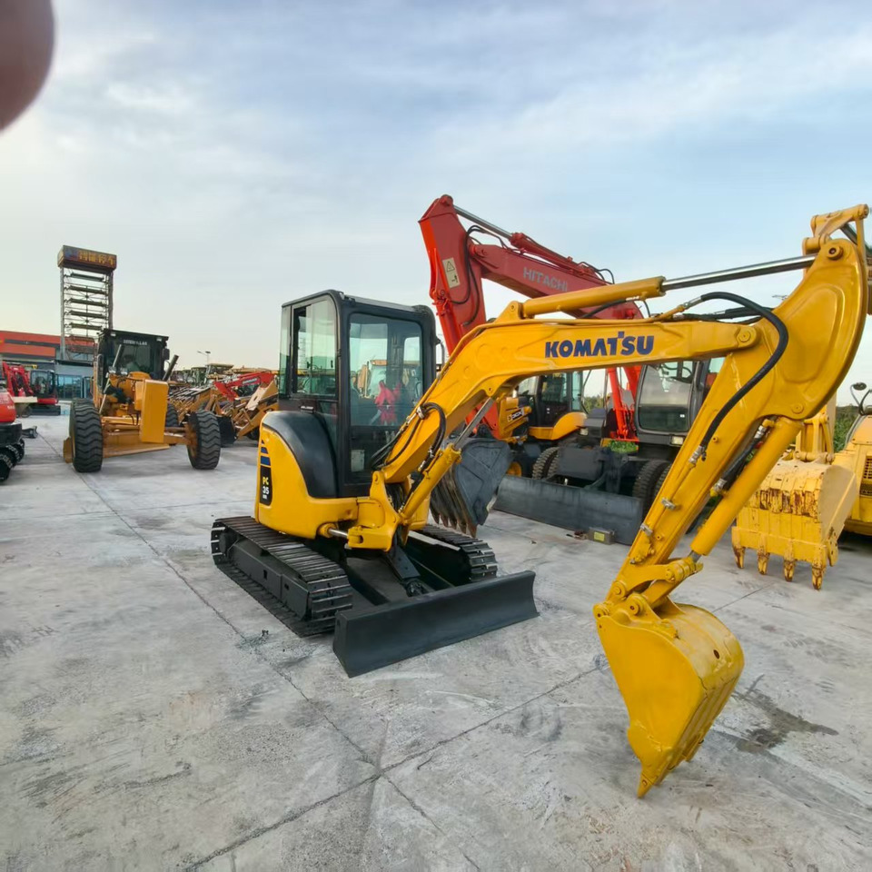 KOMATSU PC35MR - Мини-экскаватор: фото 2 KOMATSU PC35MR - Мини-экскаватор: фото 2