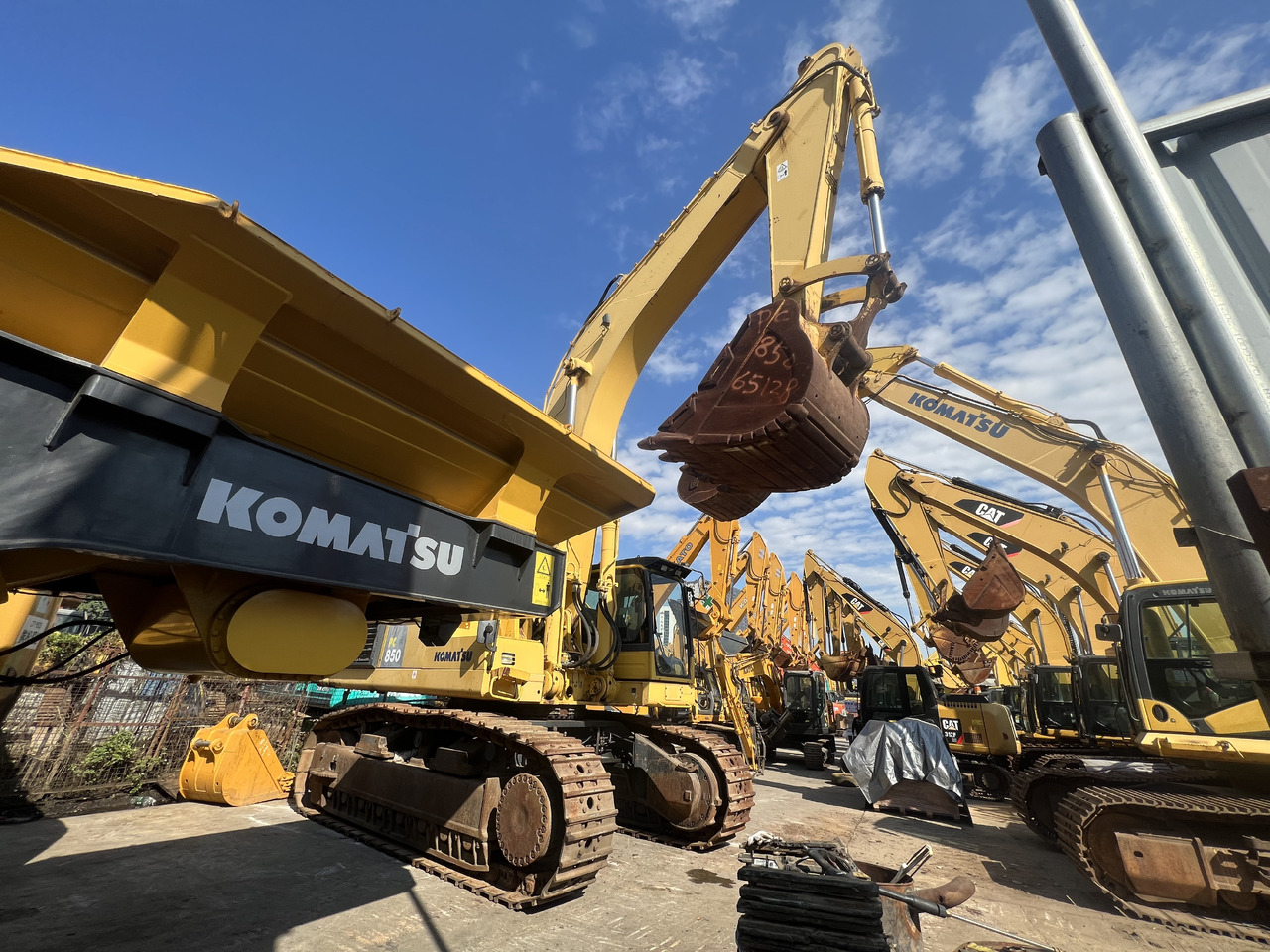 KOMATSU PC850-8E0 - Экскаватор: фото 2 KOMATSU PC850-8E0 - Экскаватор: фото 2