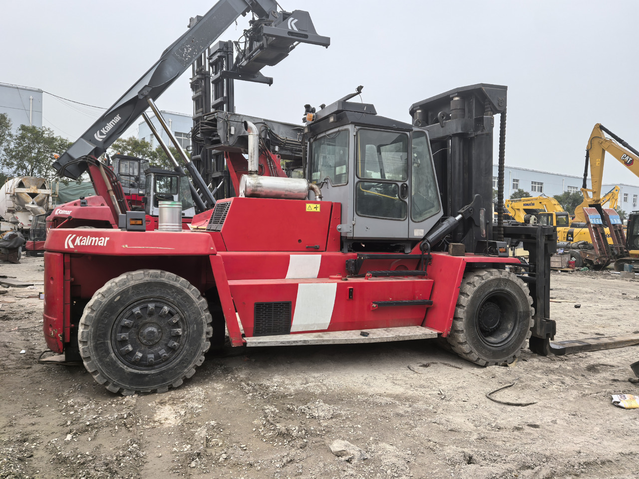 Kalmar DCD250-12LB - Ричстакер: фото 2 Kalmar DCD250-12LB - Ричстакер: фото 2