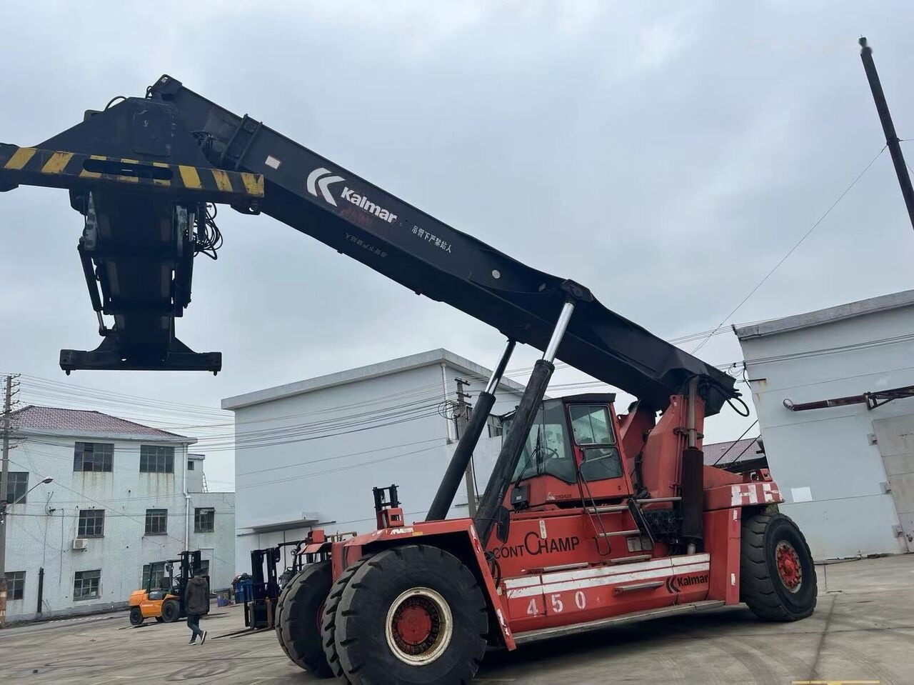 Kalmar DRF450-60S5 - Ричстакер: фото 3 Kalmar DRF450-60S5 - Ричстакер: фото 3