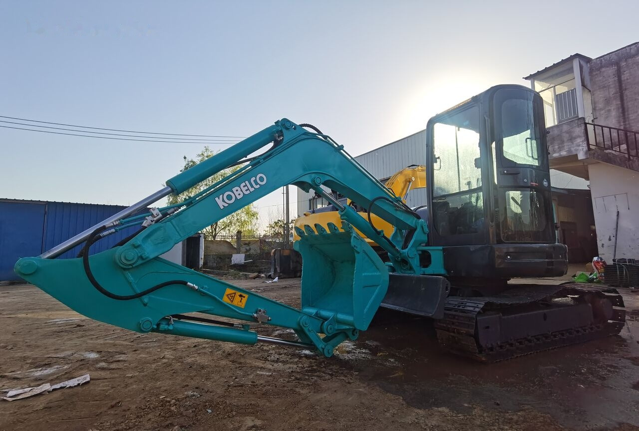 Kobelco SK55 - Мини-экскаватор: фото 3 Kobelco SK55 - Мини-экскаватор: фото 3