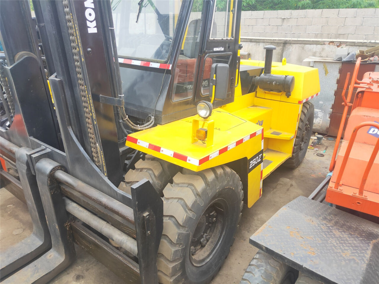 Komatsu FD250 - Дизельный погрузчик: фото 5 Komatsu FD250 - Дизельный погрузчик: фото 5