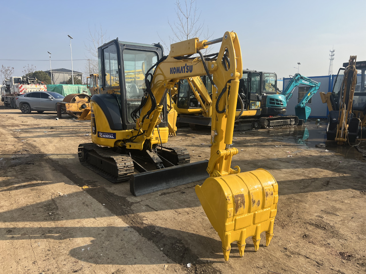 Komatsu PC30MR - Мини-экскаватор: фото 1 Komatsu PC30MR - Мини-экскаватор: фото 1