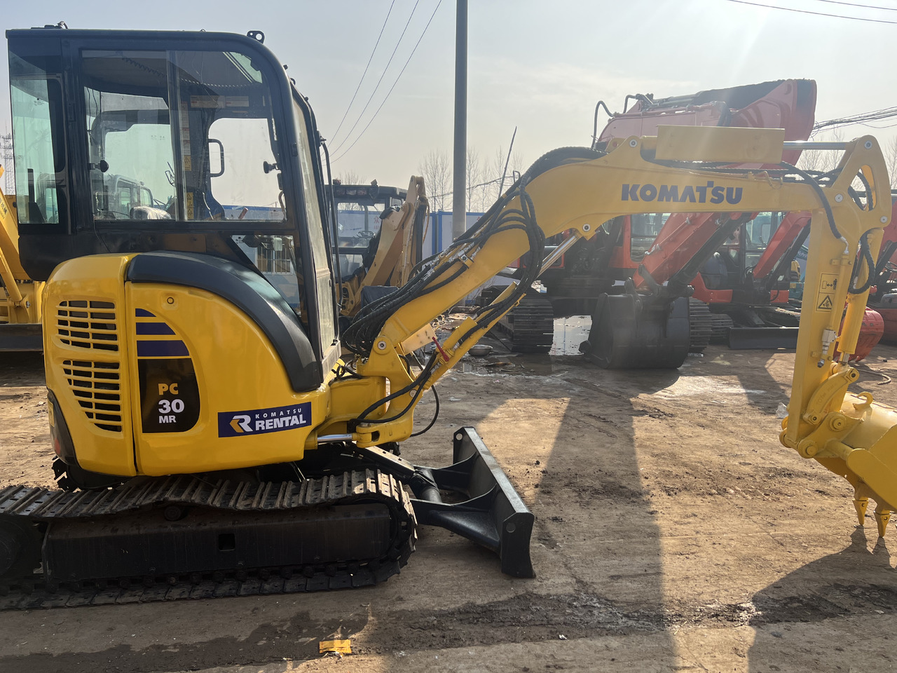Komatsu PC30MR - Мини-экскаватор: фото 2 Komatsu PC30MR - Мини-экскаватор: фото 2