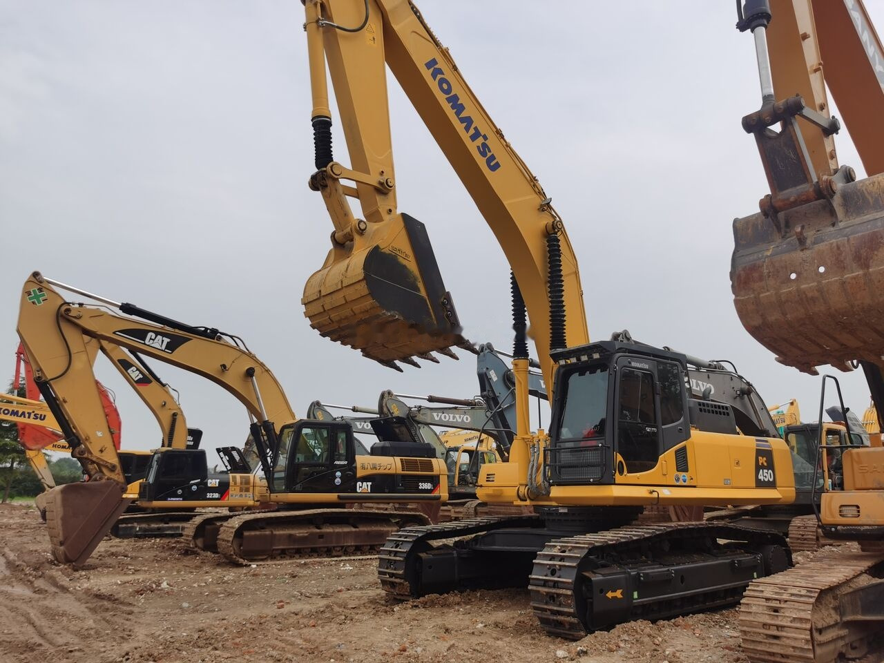 Гусеничный экскаватор Komatsu PC450-8: фото 6